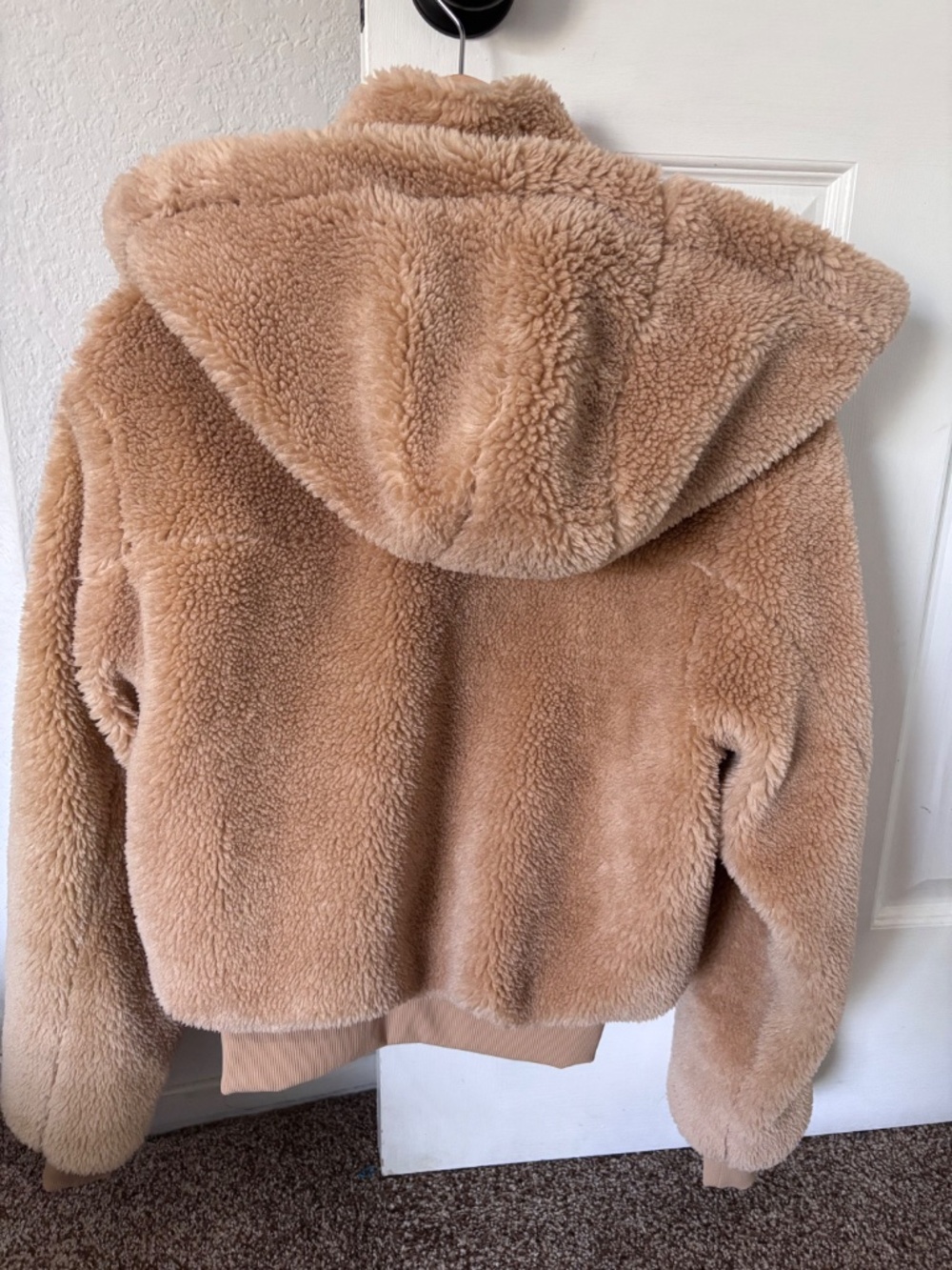 Alo foxy sherpa jacket. Color camel - Picture 2 of 4